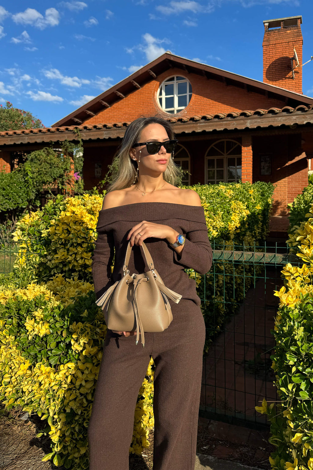 Elira Büzgülü Püskül Detaylı Çapraz Askılı El ve Kol Çantası Taba