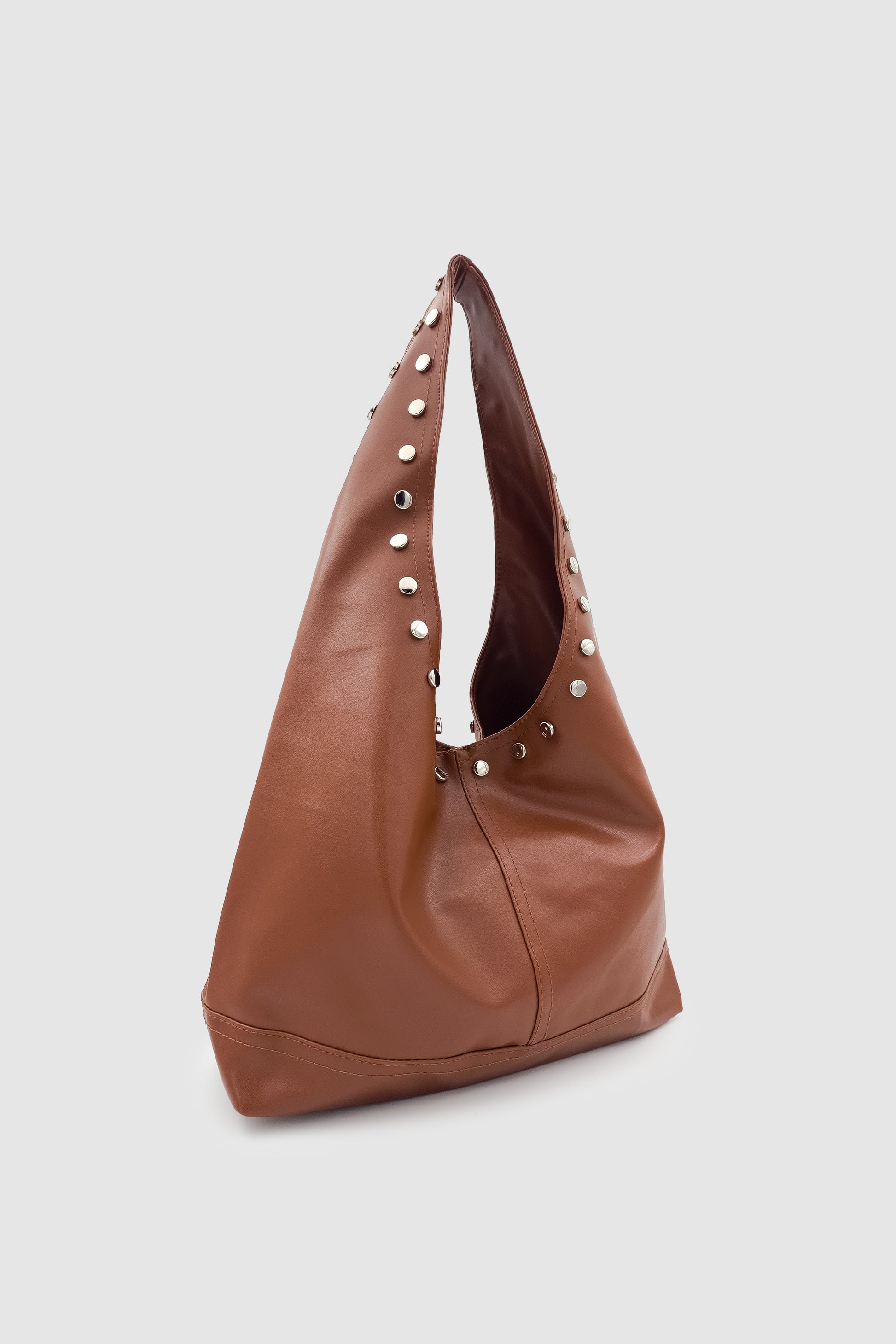 Stula Büyük Hacimli Mıknatıslı Zımba Detaylı Hobo Omuz Çantası Taba