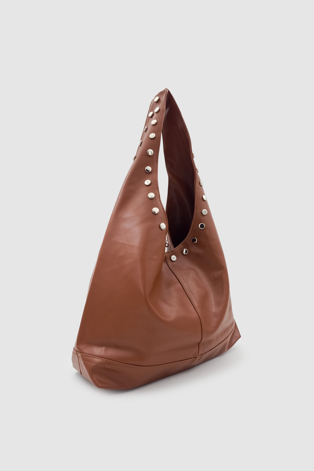 Stula Büyük Hacimli Mıknatıslı Zımba Detaylı Hobo Omuz Çantası Taba