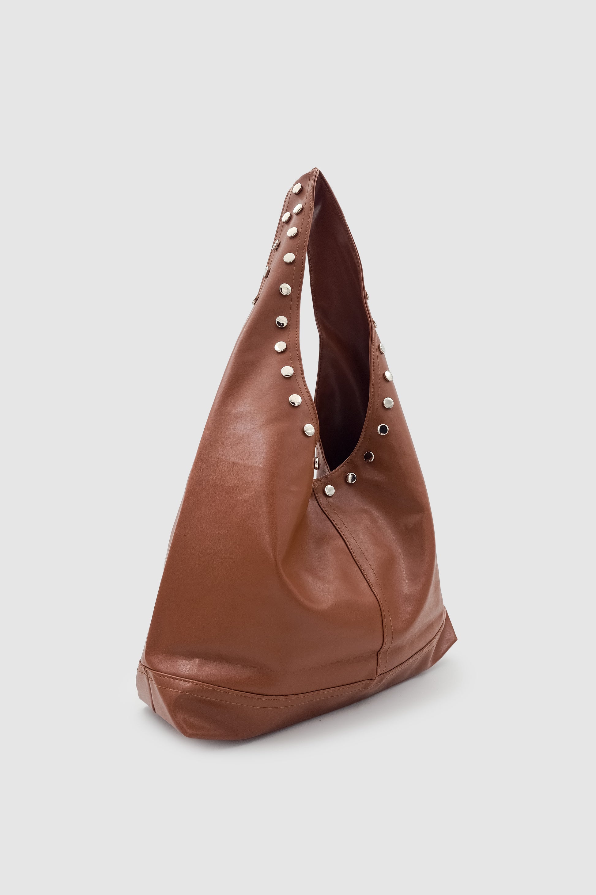 Stula Büyük Hacimli Mıknatıslı Zımba Detaylı Hobo Omuz Çantası Taba