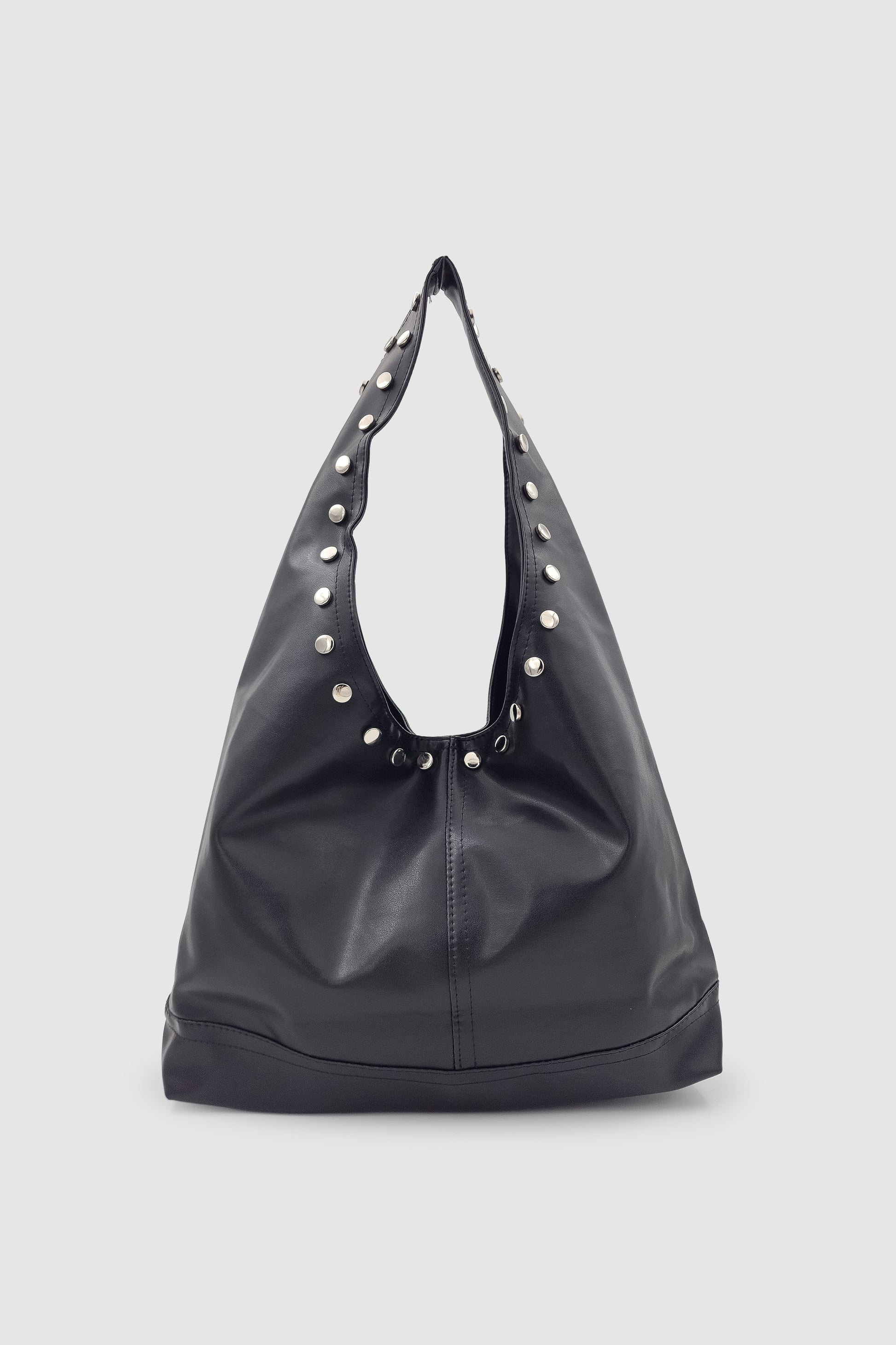 Stula Büyük Hacimli Mıknatıslı Zımba Detaylı Hobo Omuz Çantası Siyah