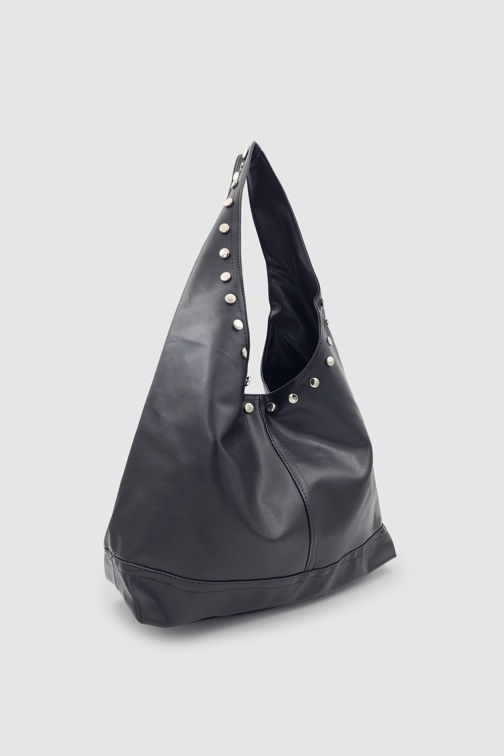 Stula Büyük Hacimli Mıknatıslı Zımba Detaylı Hobo Omuz Çantası Siyah