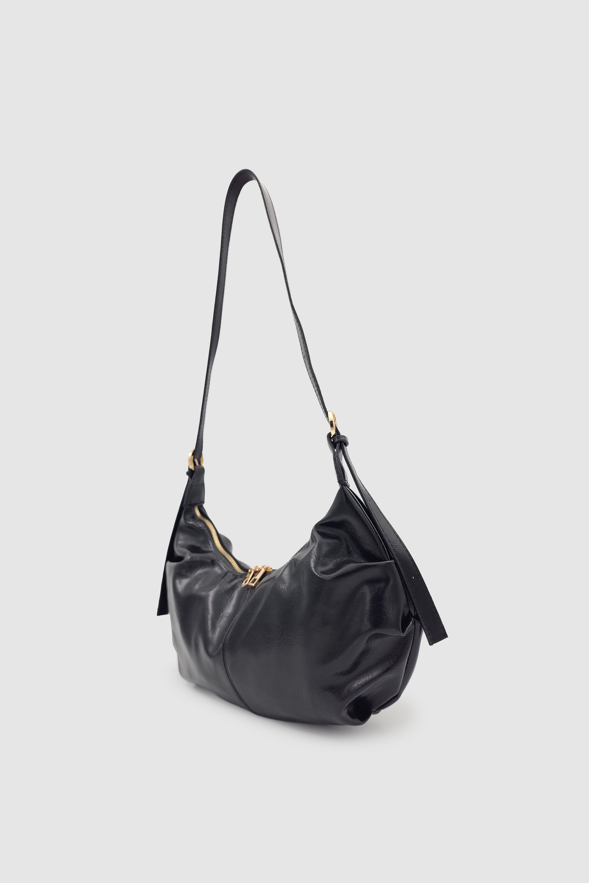 Lilsa Ayarlanabilir Askılı Yumuşak Form Baget Omuz Çantası Siyah