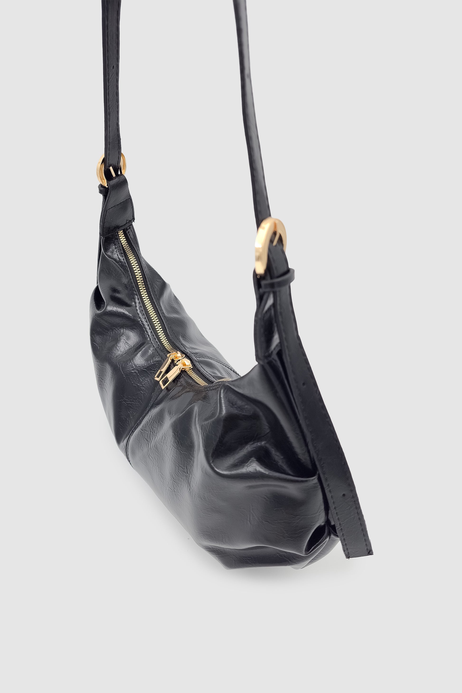 Lilsa Ayarlanabilir Askılı Yumuşak Form Baget Omuz Çantası Siyah