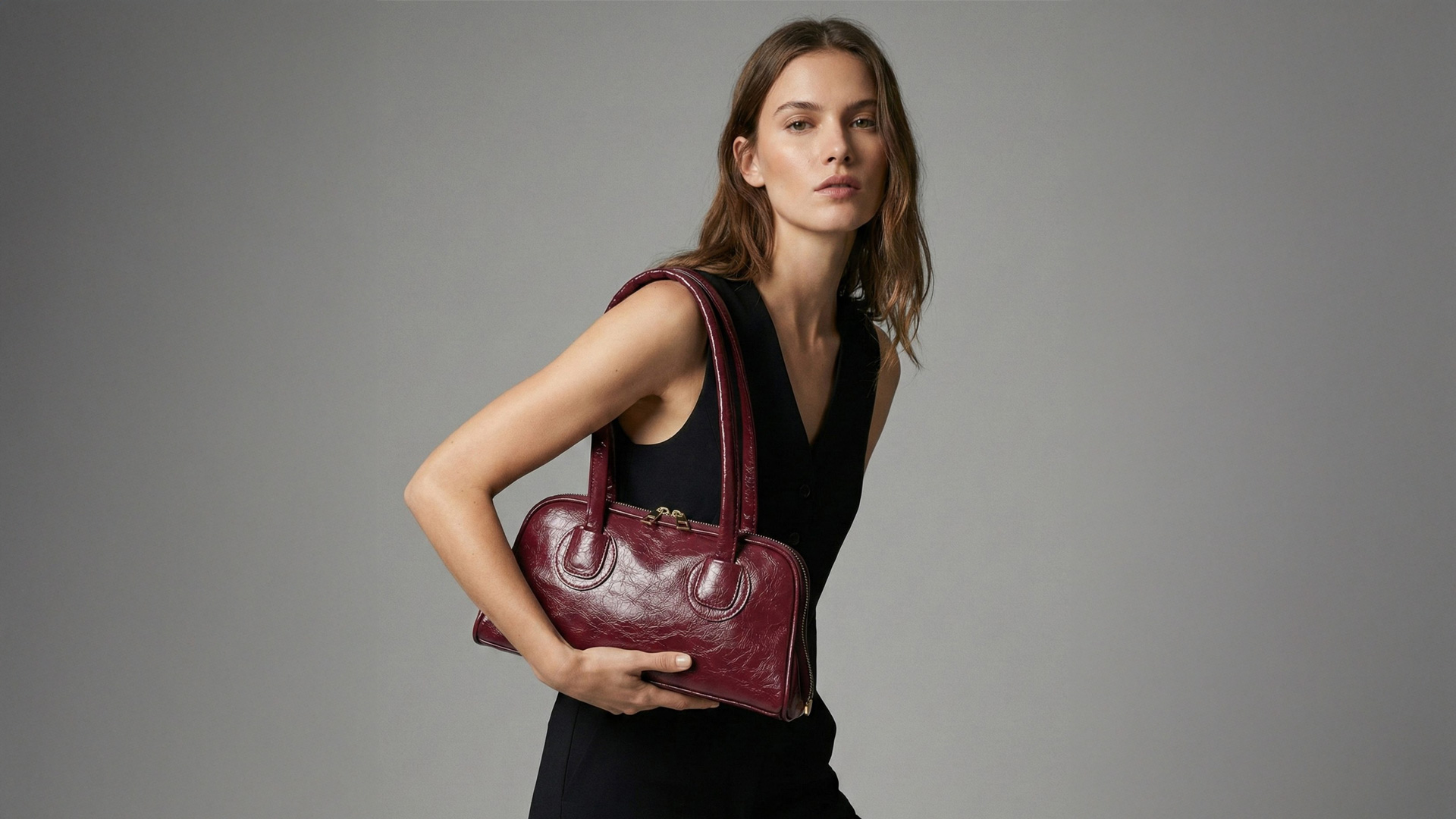 Kısa Saplı Çantalar Nasıl Takılır? Baget Çanta Modası