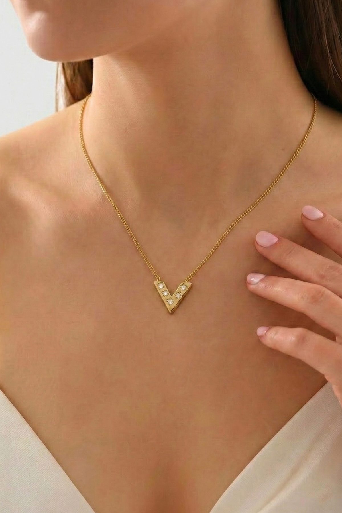 Taş İşlemeli Geometrik Figürlü Gold Bijuteri Kolye